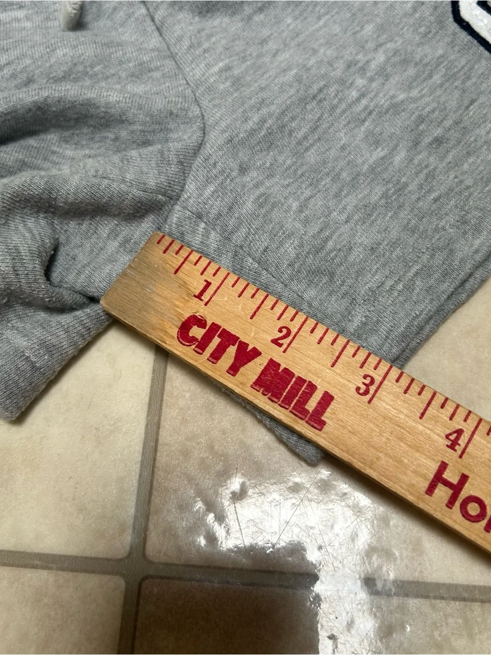 Gap Kids Shorts Girls Large 10 Gray Fleece Sweatshorts Embroidered Sequin Logo